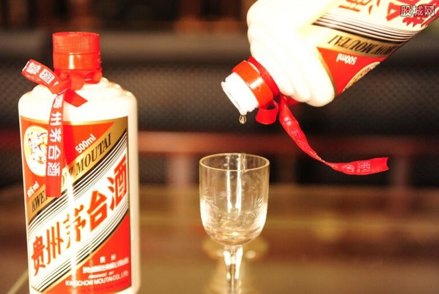 盐田回收陈年茅台酒15年/30年/50年/80年茅台酒回收